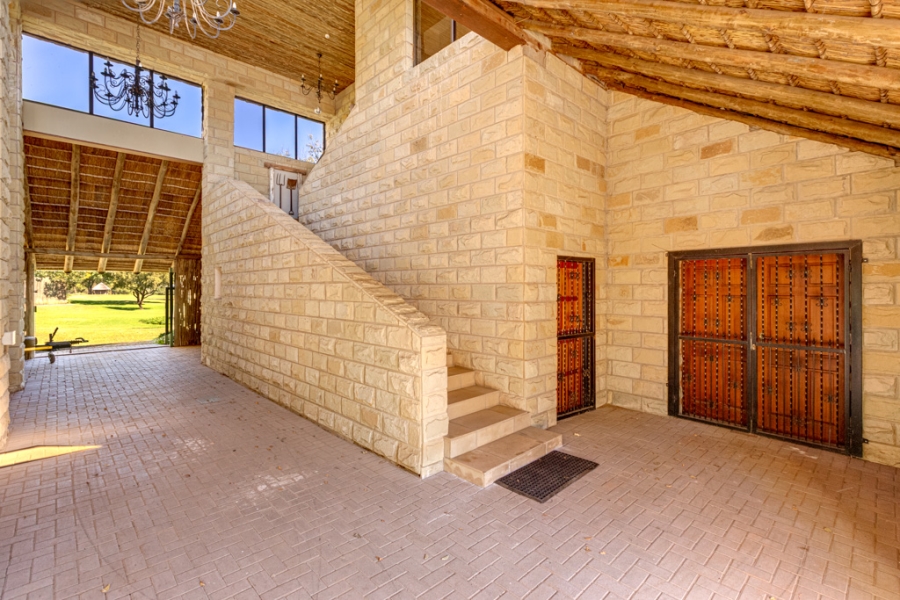 5 Bedroom Property for Sale in Luciana Country Estate Free State